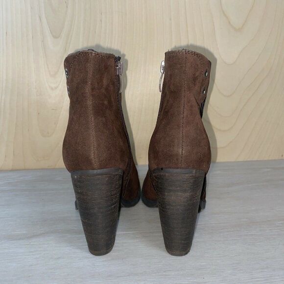 Volatile Vegan Faux Suede Brown Ankle Boots 8 - Picture 4 of 11